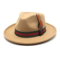 Vintage wool felt fedora hat in camel with striped ribbon and decorative feather detail - M (56-58cm) / Camel