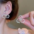 Élégantes boucles d'oreilles fleurs en résine avec cristaux scintillants pour femme - Style de Fleur Transparente à Trois Pétales (79#) / Petit / Blanc