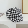 Détail de la texture d'une casquette gavroche classique à carreaux noirs et blancs chic - 52cm (2-5 Ans) / Noir & Blanc