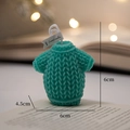 Green sweater-shaped scented candle with dimensions 6x4.5x6cm for Christmas decor - Dark Green Sweater - Grapefruit Sea