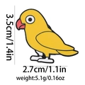 Détail de la broche perroquet en émail jaune, dimensions 3,5 cm x 2,7 cm et poids 5,1 g - Perroquet Jaune
