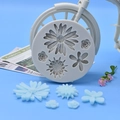 Moule en silicone motif marguerite pour décoration de gâteaux et fleurs en sucre - Moule Rond Multi-Fleurs Marguerite Rose (36#)