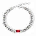 Gourmette argentée en acier inoxydable ornée d'une pierre précieuse rouge rectangulaire - Argent avec Zircon Rouge (PAK860)