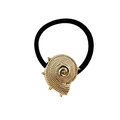 Elegante zwarte haarband met gouden schelpvormige hanger voor stijlvolle paardenstaarten. - Wulk Stijl