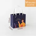 Dark blue teacher appreciation gift bag with gold foil and handle, 22x10x20cm size - M (22x10x20cm) / Navy Blue