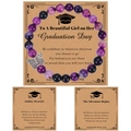 Bracciale in agata viola 8mm con ciondolo a farfalla d'argento su carta regalo di laurea - L'avventura inizia / Agata Viola