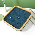 Vassoio per gioielli in bambù con fodera in velluto blu scuro e fessure per anelli - Blu