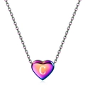 Collar con colgante de corazón arcoíris y letra C grabada en acabado colorido - Letra C