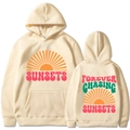Vue avant et arrière d'un sweat à capuche crème avec imprimé Sunsets Forever Chasing - Kaki