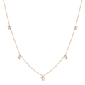 Dettaglio di cinque ciondoli a farfalla in oro rosa con cristalli bianchi su collana - Bianco (Oro Rosa)