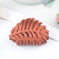 Matte reddish brown leaf-shaped hair claw clip for women with hollow out design - Matte Leaf Style / 40x25x35mm / Orange