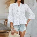 Chemise blanche en dentelle à fleurs avec manches 3/4 et ourlet à volants pour l'été - S / Blanc
