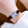 Reloj de cuarzo para mujer con caja tonneau plateada, números romanos y correa de cuero - Cuero Negro Caja Plateada