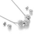 Parure de bijoux argentée avec boules de cristal zircon sur collier et boucles d'oreilles - Ensemble Minimaliste Argenté de Trois Boules en Strass (KS69986-Z)