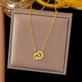 Collier doré à double anneau avec chiffres romains et pierres de zircone cubique - H6012 Collier Double Cercle Romain Or