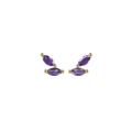 Détail de boucles d'oreilles dorées avec deux zircons violets en forme de marquise - Violet