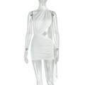 Dettaglio dell'abito bodycon bianco con drappeggio elegante e design halter cutout - S / Bianco