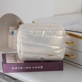 Gesteppte weiße Puffer-Kosmetiktasche mit Perlmutt-Effekt und Reißverschluss für Reisen - 20.5*9*14.5cm / Beige