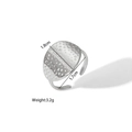 Unregelmäßiger Silberring mit Textur, verstellbar, zeigt 1,8 cm Durchmesser und 3,2 g Gewicht - Gehämmerte Ovale Fläche (YYR023292-P) / Silber