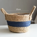 Handgemaakte rieten mand met blauwe streep en afmetingen 25x19x19 cm voor plant - Groot Blauw Toelopend