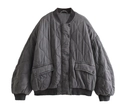 Detalle de acolchado ondulado y puños acanalados en chaqueta bomber gris oscuro - XS / Gris