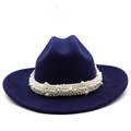 Dettaglio cappello in feltro blu navy con fascia decorativa di perle lussuose - M (56-58cm) / Blu navy