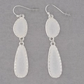 Elegant silver-toned teardrop earrings with white resin inserts for a chic style - Silver Frame White (EA088-3银)