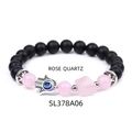 Armband mit Rosenquarz, schwarzen matten Perlen, Pyramide und Hand der Fatima - Rosenquarz