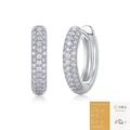 Zilveren S925 moissanite pave creolen met GRA certificaat op een witte achtergrond - 74 Moissanietstenen (Met GRA-certificaat)