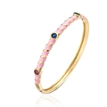 Nahaufnahme von rosa Emaille-Streifen und bunten Zirkonia auf vergoldetem Armreif - Gold Rosa Gestreift