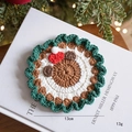 Handmade knitted Christmas coaster in reindeer design with red, green and white colors - Personified Christmas Decor Crochet Style (F款)