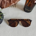 Retro tortoise shell sunglasses with amber frame and brown lenses for a vintage look - Tortoiseshell 22