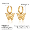 Detailansicht goldener Schmetterlings-Creolen mit Maßen und Materialspezifikationen - Holle Schmetterling Stil (YYE023628)