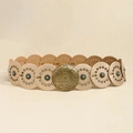 Ceinture bohème en cuir beige avec incrustations de turquoise et détails en métal clouté - Bronze Or Clair