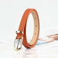 Schmaler Damen-Gürtel aus orangefarbenem PU-Leder mit goldener Schnalle und Naht - Camel
