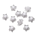 Vue macro de perles en forme d'étoile bicolores pour bijoux DIY et chaînes de téléphone - Gris