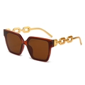 Gafas de sol cuadradas café con patillas de cadena de metal dorado de lujo - Montura Té Lente Marrón