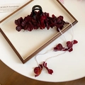 Pince à cheveux fleur rouge foncé avec de longs pompons en perles blanches et pétales - Pince à Cheveux Fleur Rétro avec Gland en Perles (113#) / Rouge
