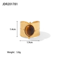 Détail d'une bague ajustable plaquée or 18K avec oeil de tigre et dimensions précises - Pierre Brune
