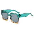 Moderne oversized vierkante zonnebril met groen en oranje kleurverloop frame - Groen Frame Grijze Lenzen