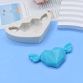 Silikonform mit geometrischem Herz und Flügeln für Fondant und DIY-Handwerk - Herz mit Flügeln Stil