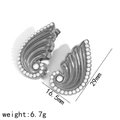 Detailoverzicht van zilveren pareloorbellen met afmetingen van 29mm en gewicht van 6,7g - Zilveren Vleugel Parel Stijl (TE6938-PL-S) / Zilver