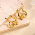 Boucles d'oreilles cœur en acier titane plaqué or 18 carats avec motif abeille gaufré - EH092/Cœur Relief Abeille