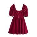 Elegante abito in pizzo rosso con maniche a sbuffo, scollo a cuore e perle - XS / Rosso