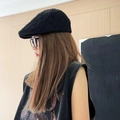 Béret noir vintage pour femmes avec bords effilochés et texture coton de style rétro - Réglable / Noir