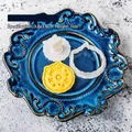 Christmas wreath cookie mold set with plastic cutter and decorative stamp tool - Flower Garland