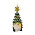 Dettaglio dello gnomo natalizio in ceramica illuminato con effetto luce LED calda - Gnomo dell'albero di Natale