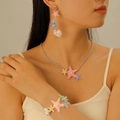 Set gioielli con stelle marine e conchiglie colorate con collana orecchini e bracciale - Set Tre Pezzi Serie Oceano
