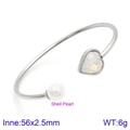 Zilveren roestvrijstalen open armband met witte schelpparel en hartvormig opaal - Zilver Opaal Hart Schelpparel Stijl (KB123108-K)