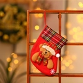 Calcetín de Navidad de fieltro rojo con puño a cuadros y oso 3D para decoración - Estilo de Oso